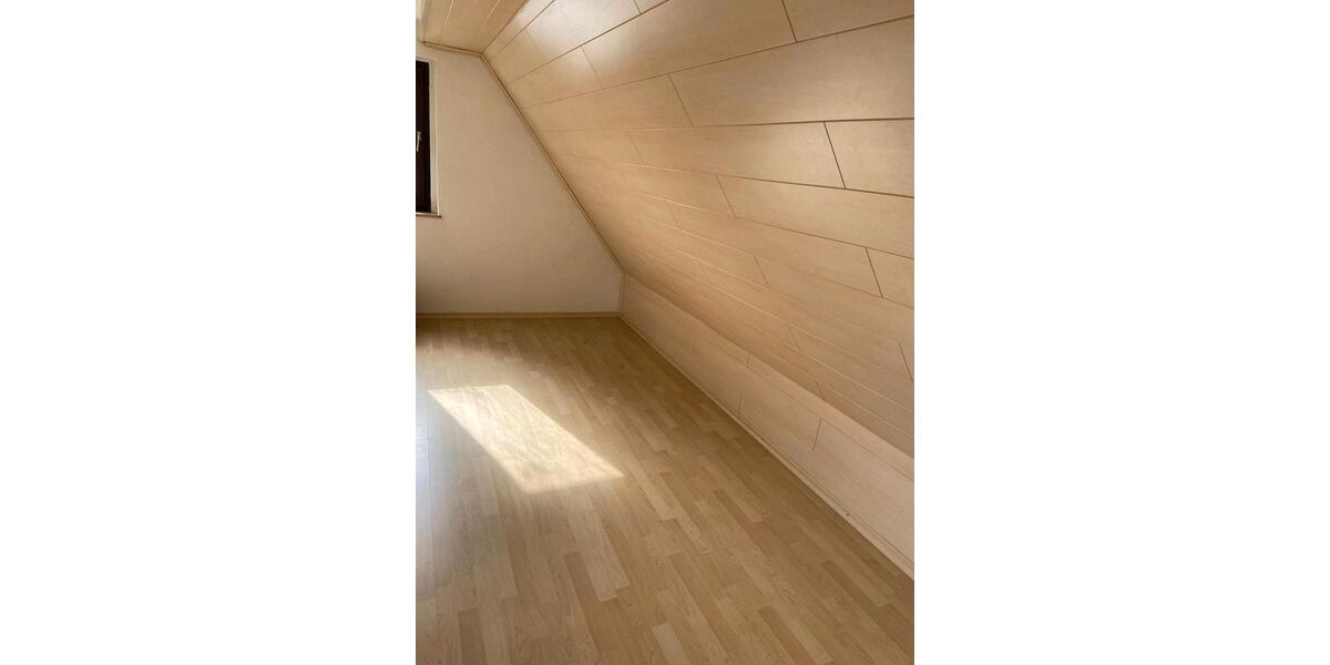 Einfamilienhaus Naila - 5 Zimmer, 110 m&sup2;, 600&euro; | Angebot:25233644