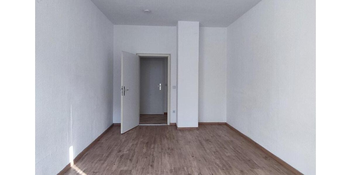 Etagenwohnung Plauen - 2 Zimmer, 61 m&sup2;, 300&euro; | Angebot:24646296