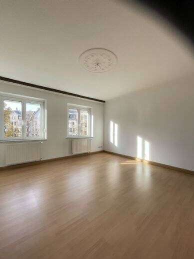 Etagenwohnung Plauen Stadtmitte - 3 Zimmer, 71 m&sup2;, 320&euro; | Angebot:25674920