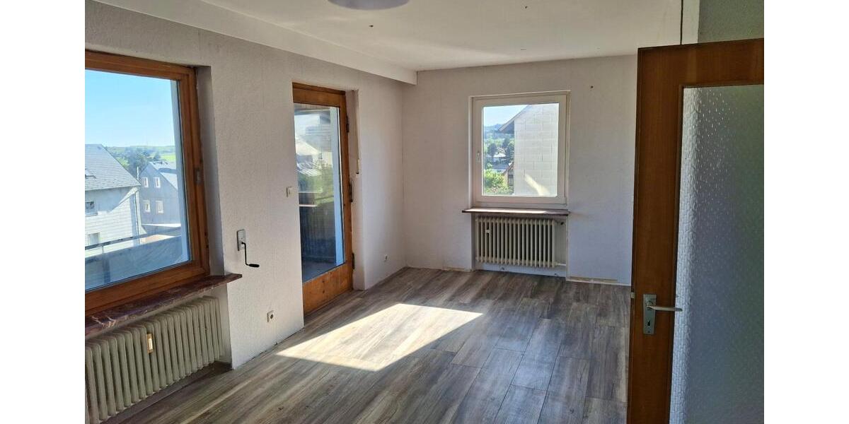 Mehrfamilienhaus, Wohnhaus Helmbrechts - 10 Zimmer, 226 m&sup2;, 156.000&euro; | Angebot:26942015