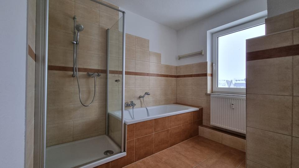 Etagenwohnung Schleiz - 2 Zimmer, 58 m&sup2;, 420&euro; | Angebot:24616024