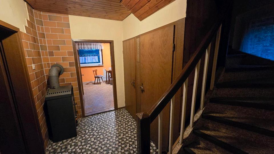 Einfamilienhaus Nordhalben - 5 Zimmer, 110 m&sup2;, 70.000&euro; | Angebot:23774835