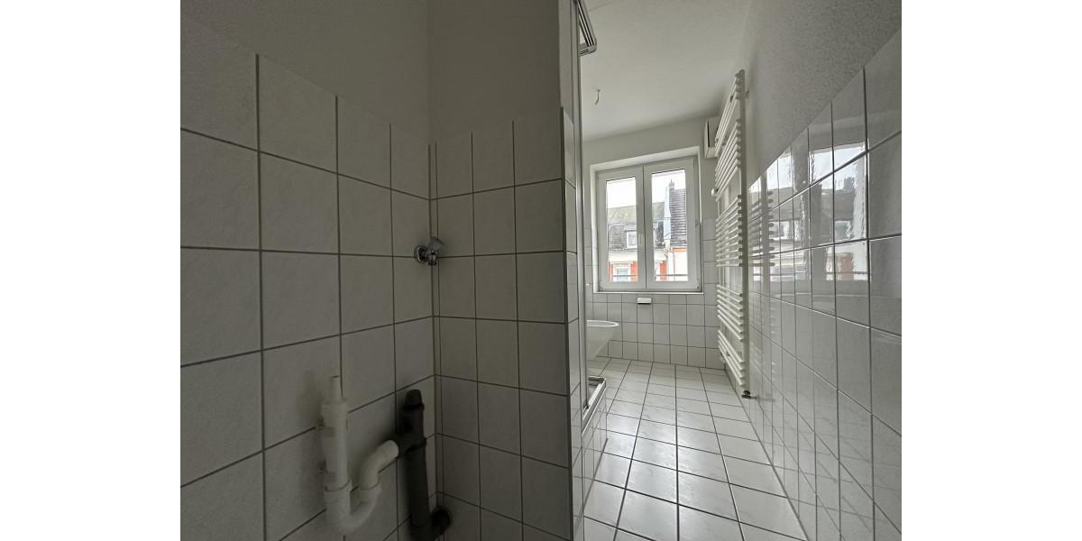 Etagenwohnung Plauen Altstadt - 2 Zimmer, 49 m&sup2;, 230&euro; | Angebot:24583510