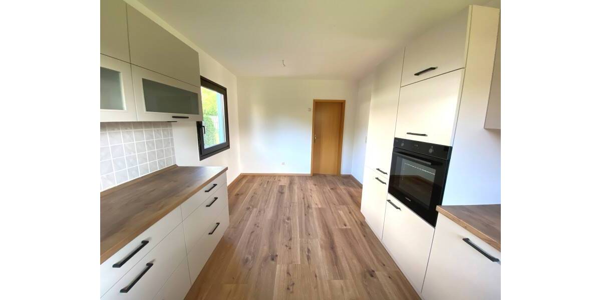 Etagenwohnung Plauen Thiergarten - 3 Zimmer, 120 m&sup2;, 1.100&euro; | Angebot:26786863
