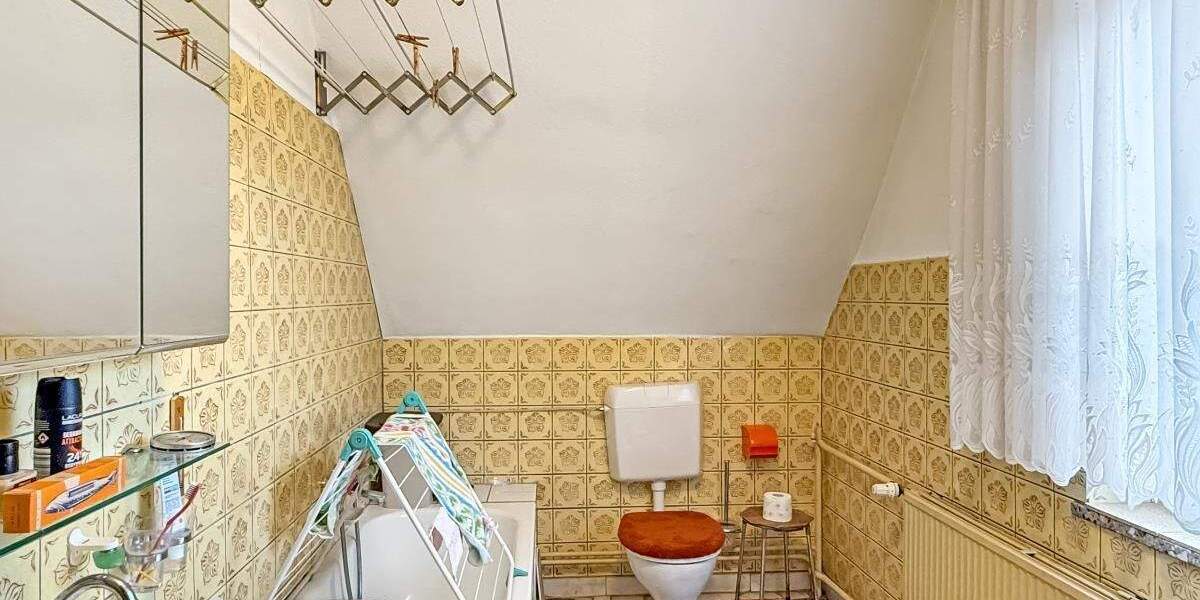 Einfamilienhaus Rosenthal am Rennsteig - 7 Zimmer, 139 m&sup2;, 89.900&euro; | Angebot:25742921