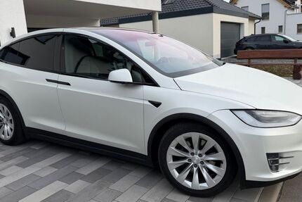 Tesla Model X 215.000 km 39.000 &euro; Schleiz 07907