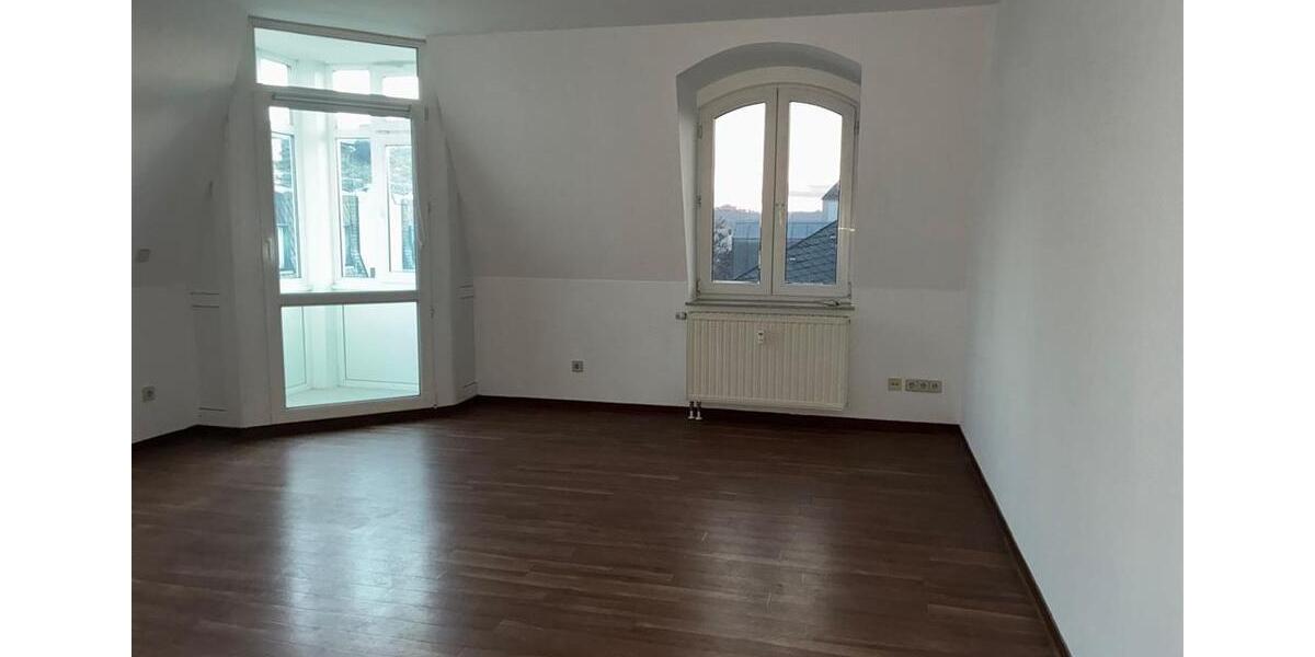Dachgeschoßwohnung Plauen - 3 Zimmer, 73 m&sup2;, 399&euro; | Angebot:23803235