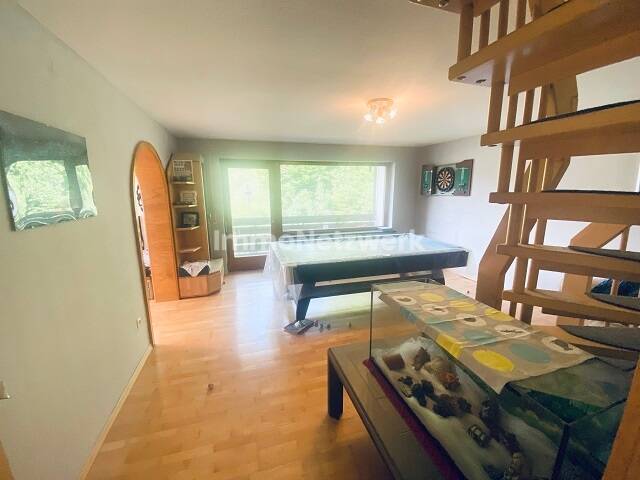 Einfamilienhaus Schwarzenbach am Wald / Meierhof Meierhof - 8 Zimmer, 240 m&sup2;, 210.000&euro; | Angebot:25824296