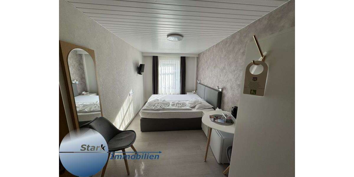 Einfamilienhaus Adorf - 8 Zimmer, 400 m&sup2;, 385.000&euro; | Angebot:25473032