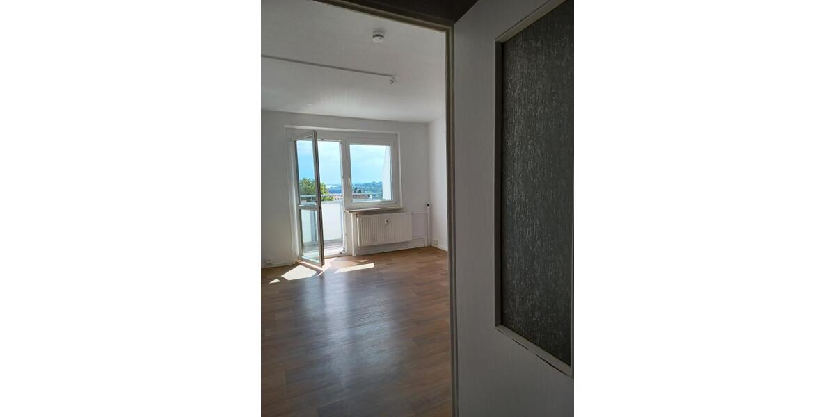 Etagenwohnung Plauen - 1 Zimmer, 31 m&sup2;, 185&euro; | Angebot:26006940