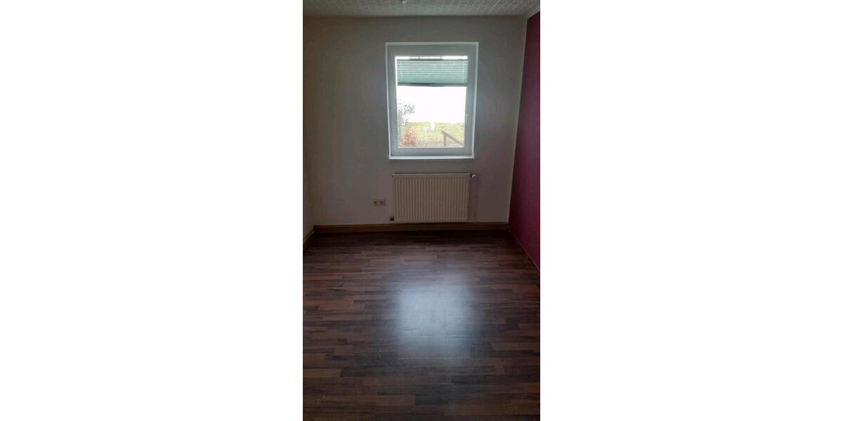 Erdgeschoßwohnung Selb - 3 Zimmer, 70 m&sup2;, 650&euro; | Angebot:25840257