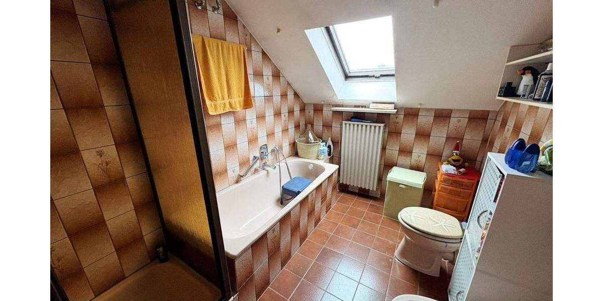 Mehrfamilienhaus, Wohnhaus Selb - 9 Zimmer, 253 m&sup2;, 299.000&euro; | Angebot:25665797