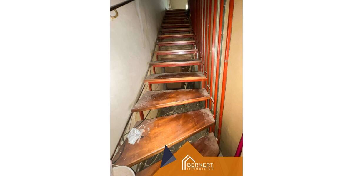 Mehrfamilienhaus, Wohnhaus Selb - 5 Zimmer, 184 m&sup2;, 115.000&euro; | Angebot:25689896