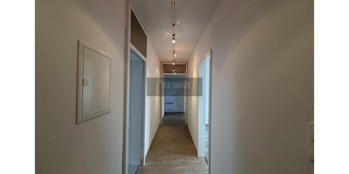 Etagenwohnung Lichtenberg - 3 Zimmer, 80 m&sup2;, 600&euro; | Angebot:25160181