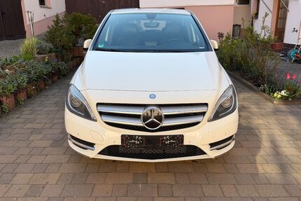 Mercedes-Benz B 180 419.670 km 3.400 &euro; Tanna 07922
