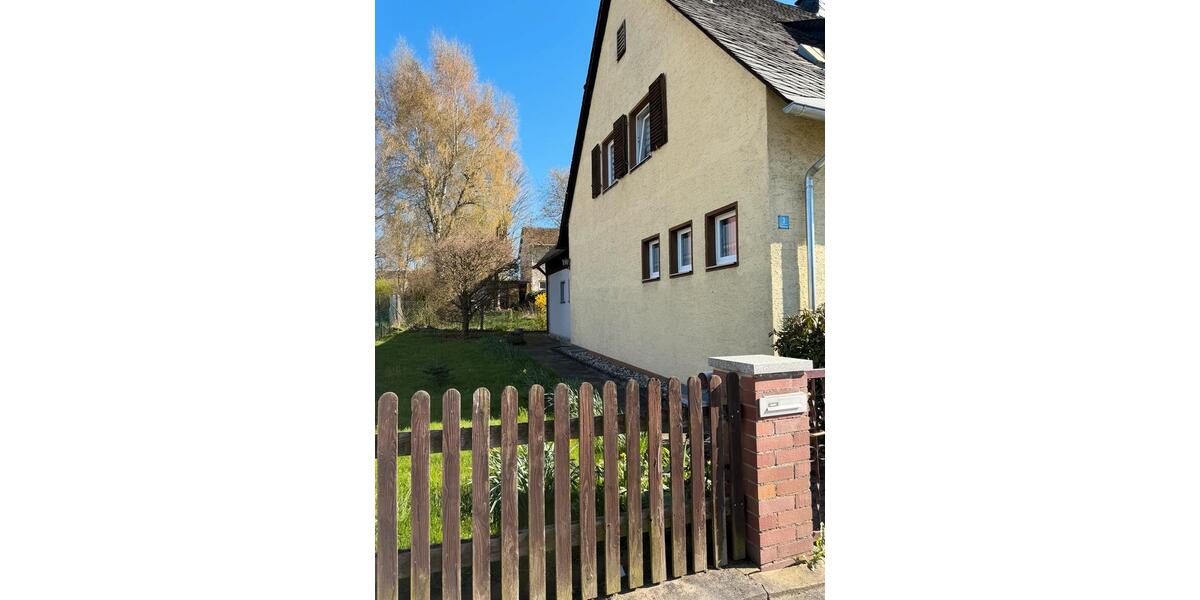 Einfamilienhaus Schwarzenbach an der Saale Fletschenreuth - 4 Zimmer, 101 m&sup2;, 160.000&euro; | Angebot:26316214