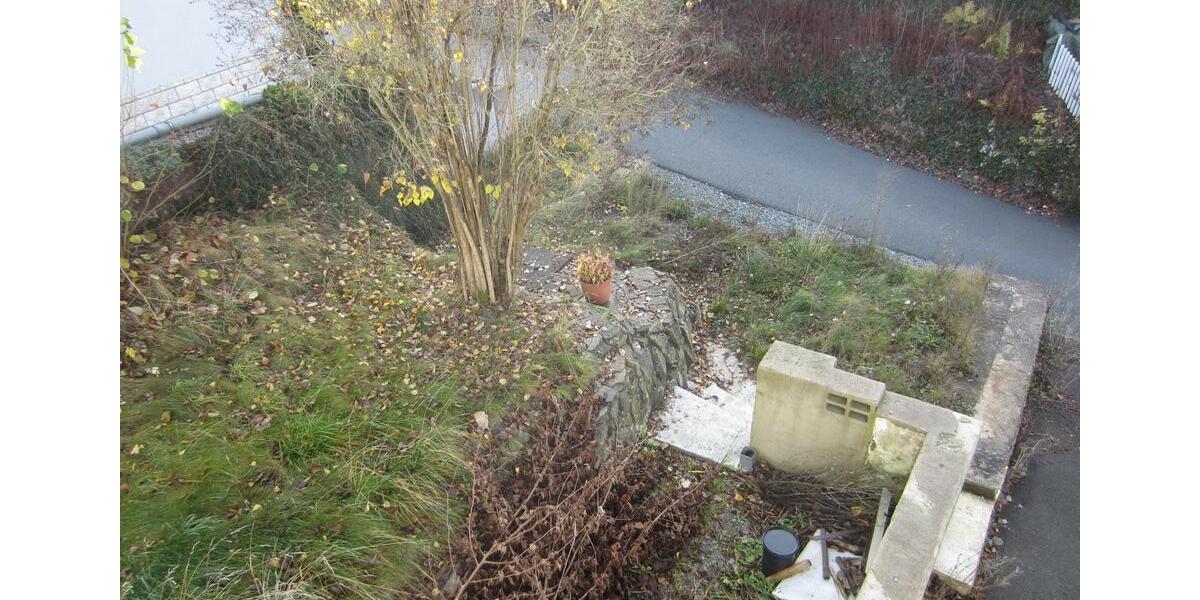 Einfamilienhaus Marktleugast - 6 Zimmer, 150 m&sup2;, 135.000&euro; | Angebot:25589667