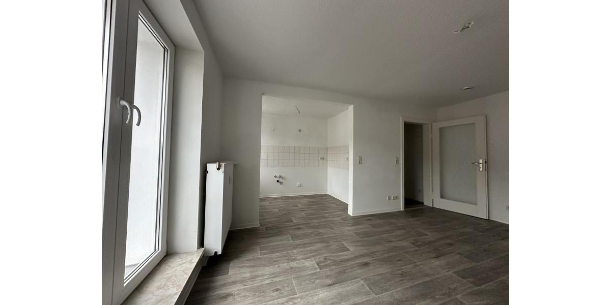 Etagenwohnung Plauen Altstadt - 2 Zimmer, 49 m&sup2;, 230&euro; | Angebot:24583510