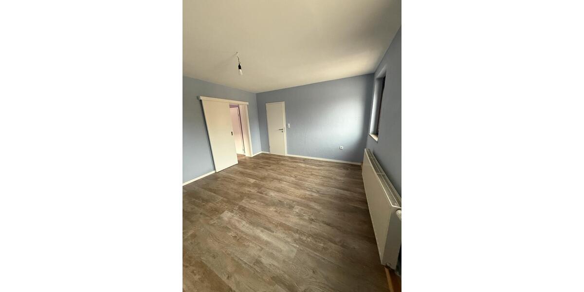 Einfamilienhaus Nordhalben - 6 Zimmer, 169 m&sup2;, 750&euro; | Angebot:25102991