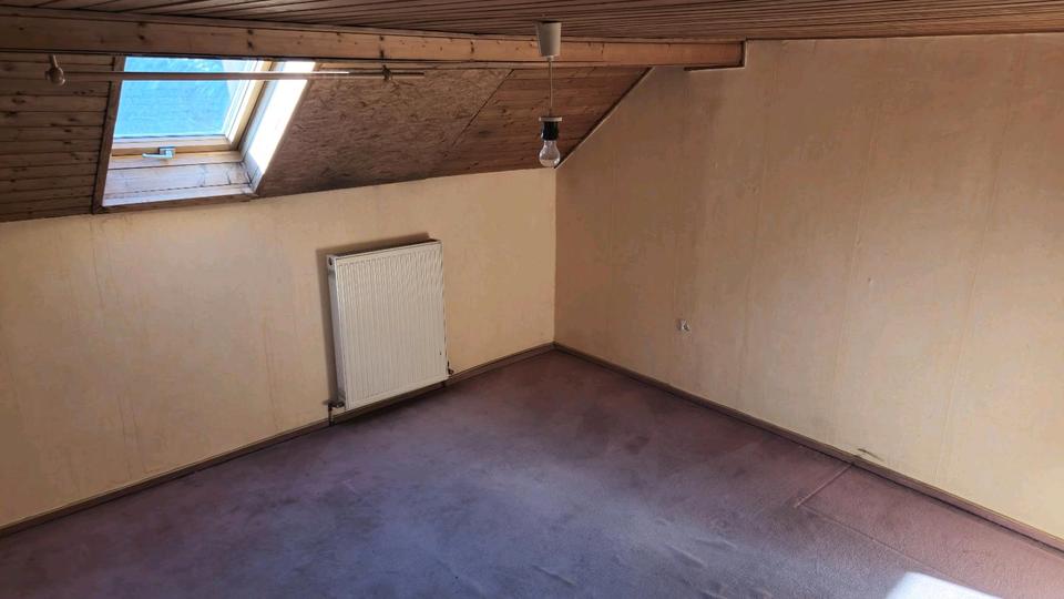 Einfamilienhaus Nordhalben - 6 Zimmer, 240 m&sup2;, 45.000&euro; | Angebot:26022807