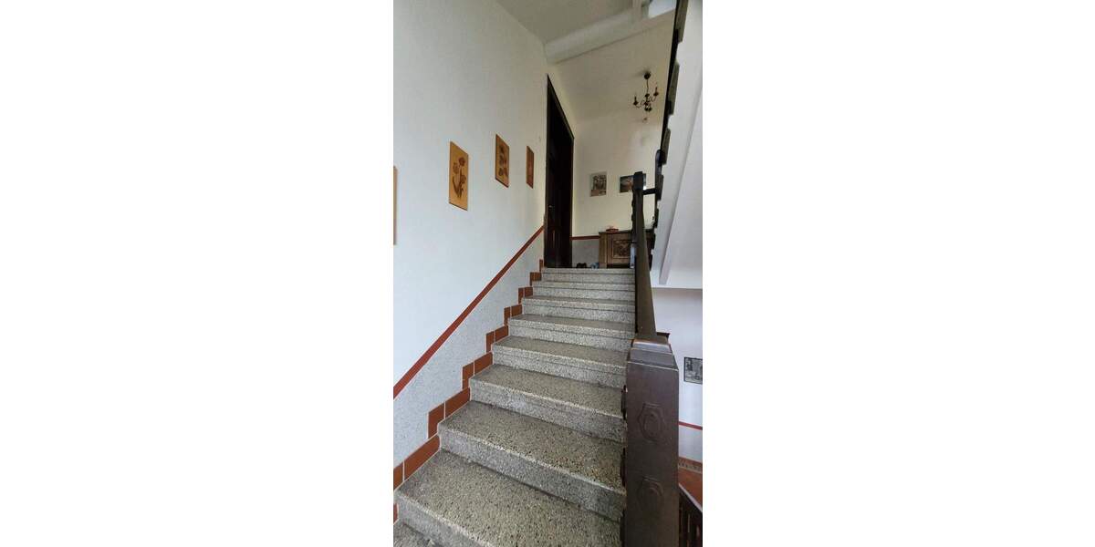 Mehrfamilienhaus, Wohnhaus Markneukirchen - 9 Zimmer, 300 m&sup2;, 245.000&euro; | Angebot:25662127