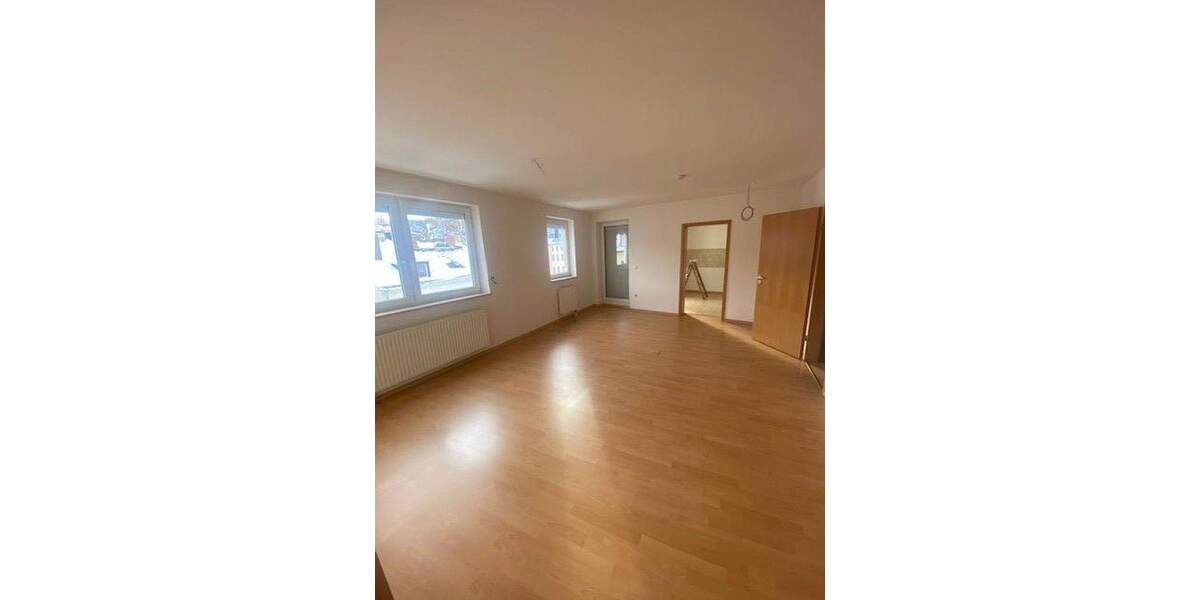 Etagenwohnung Bad Elster Heißenstein - 2 Zimmer, 69 m&sup2;, 485&euro; | Angebot:25839132