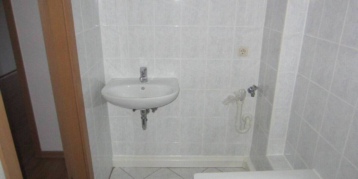 Etagenwohnung Plauen Haselbrunn - 2 Zimmer, 50 m&sup2;, 275&euro; | Angebot:25687457