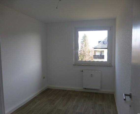 Etagenwohnung Plauen Altstadt - 3 Zimmer, 64 m&sup2;, 384&euro; | Angebot:25426472