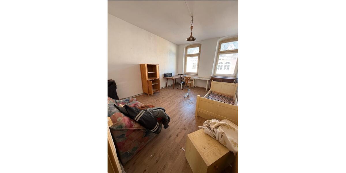 Etagenwohnung Hof Altstadt - 2 Zimmer, 49 m&sup2;, 30.000&euro; | Angebot:27222416