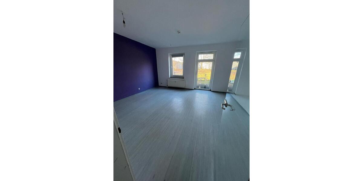 Erdgeschoßwohnung Naila - 2 Zimmer, 64 m&sup2;, 380&euro; | Angebot:24474418