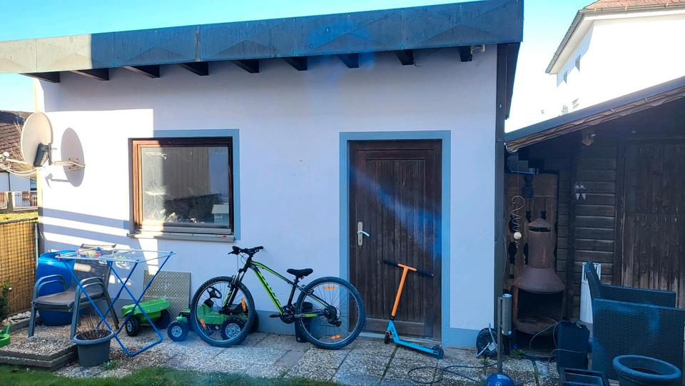 Doppelhaushälfte Röslau - 6 Zimmer, 135 m&sup2;, 95.000&euro; | Angebot:26060578