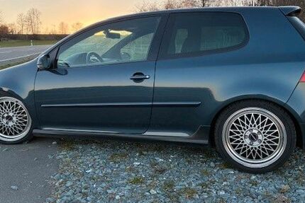 VW Golf 186.600 km 8.390 &euro; Stammbach 95236