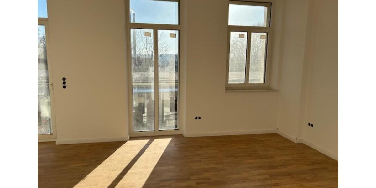 Etagenwohnung Plauen - 3 Zimmer, 87 m&sup2;, 740&euro; | Angebot:24604154