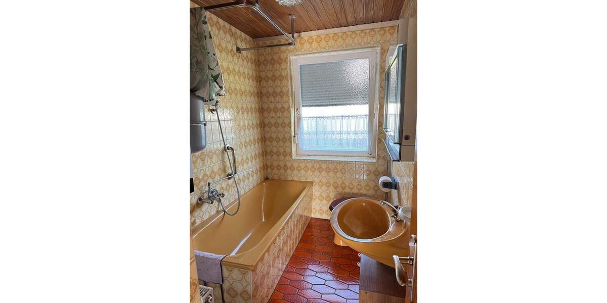 Mehrfamilienhaus, Wohnhaus Schwarzenbach an der Saale Schwarzenbach a d Saale - 6 Zimmer, 138 m&sup2;, 198.000&euro; | Angebot:25672398