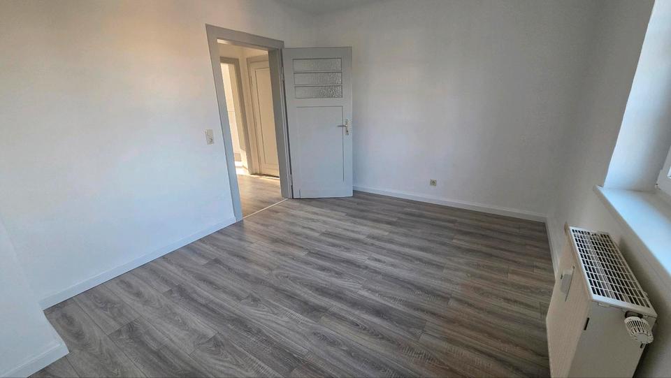 Etagenwohnung Plauen Alt Chrieschwitz - 3.5 Zimmer, 70 m&sup2;, 600&euro; | Angebot:25267378