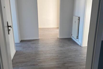 Wohnung Plauen Bahnhofsvorstadt - 2.5 Zimmer, 81 m&sup2;, 395&euro; | Angebot:26065727
