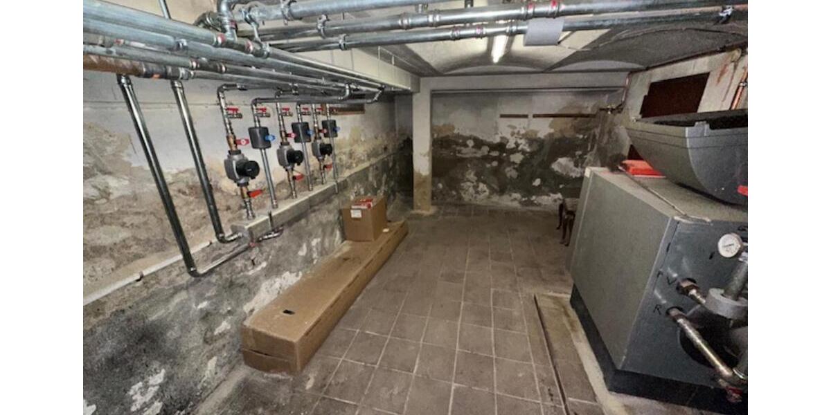 Mehrfamilienhaus, Wohnhaus Naila - 12 Zimmer, 557 m&sup2;, 149.950&euro; | Angebot:19557101