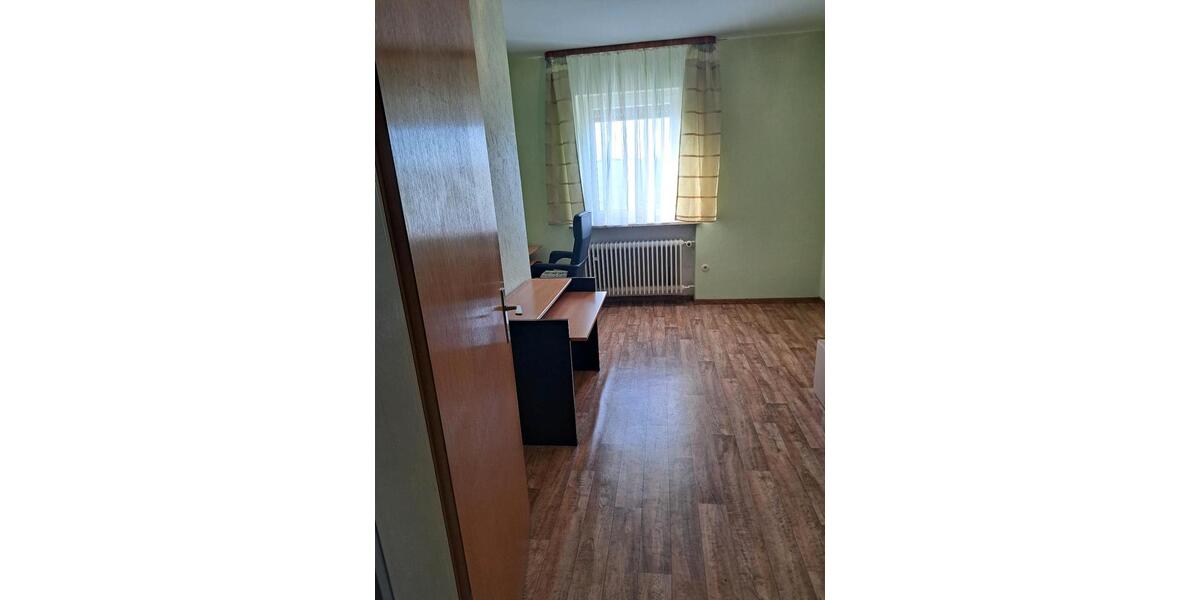Bungalow Münchberg - 6 Zimmer, 173 m&sup2;, 147.500&euro; | Angebot:26413252
