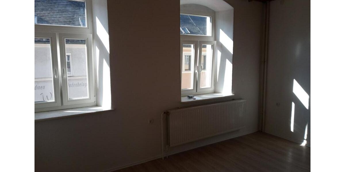 Etagenwohnung Kirchenlamitz Hohenbuch - 3 Zimmer, 75 m&sup2;, 485&euro; | Angebot:25415195