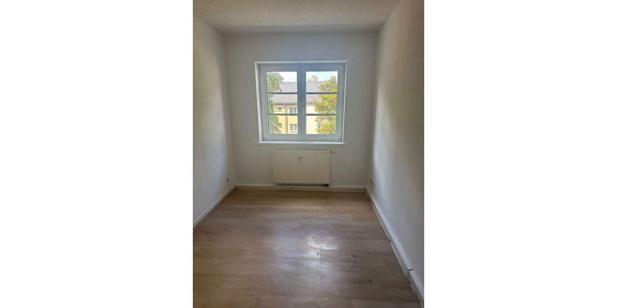 Etagenwohnung Plauen Reusa - 3 Zimmer, 62 m&sup2;, 31.000&euro; | Angebot:25688655