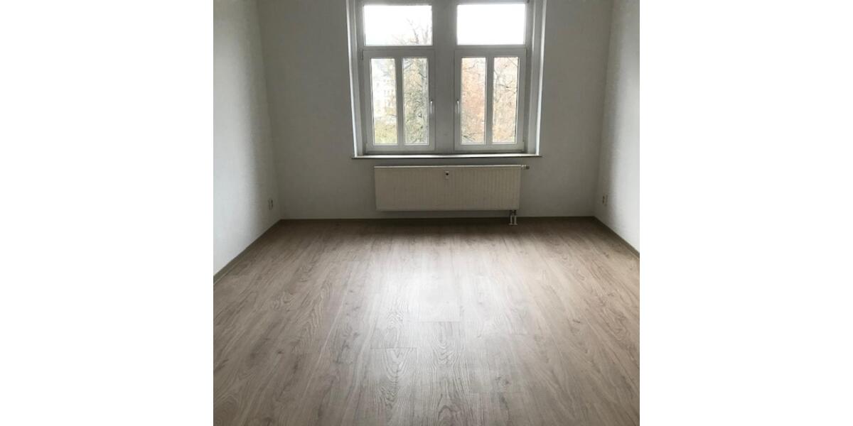 Etagenwohnung Plauen Altstadt - 2 Zimmer, 45 m&sup2;, 230&euro; | Angebot:23544151