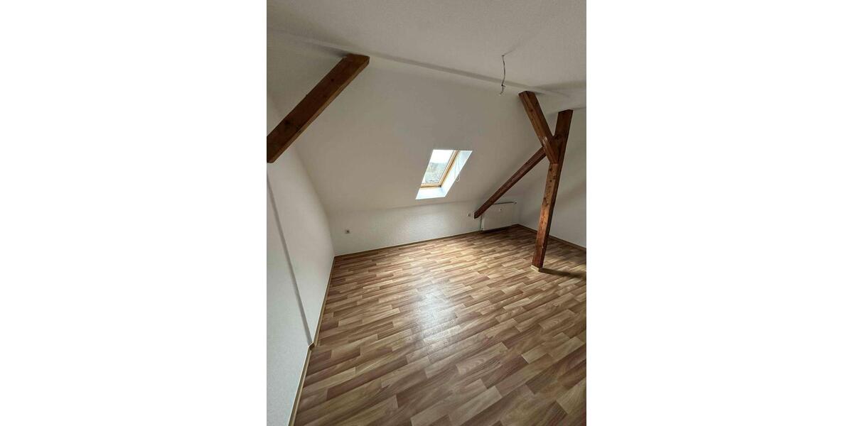 Dachgeschoßwohnung Plauen Altstadt - 1.5 Zimmer, 41 m&sup2;, 208&euro; | Angebot:24749316