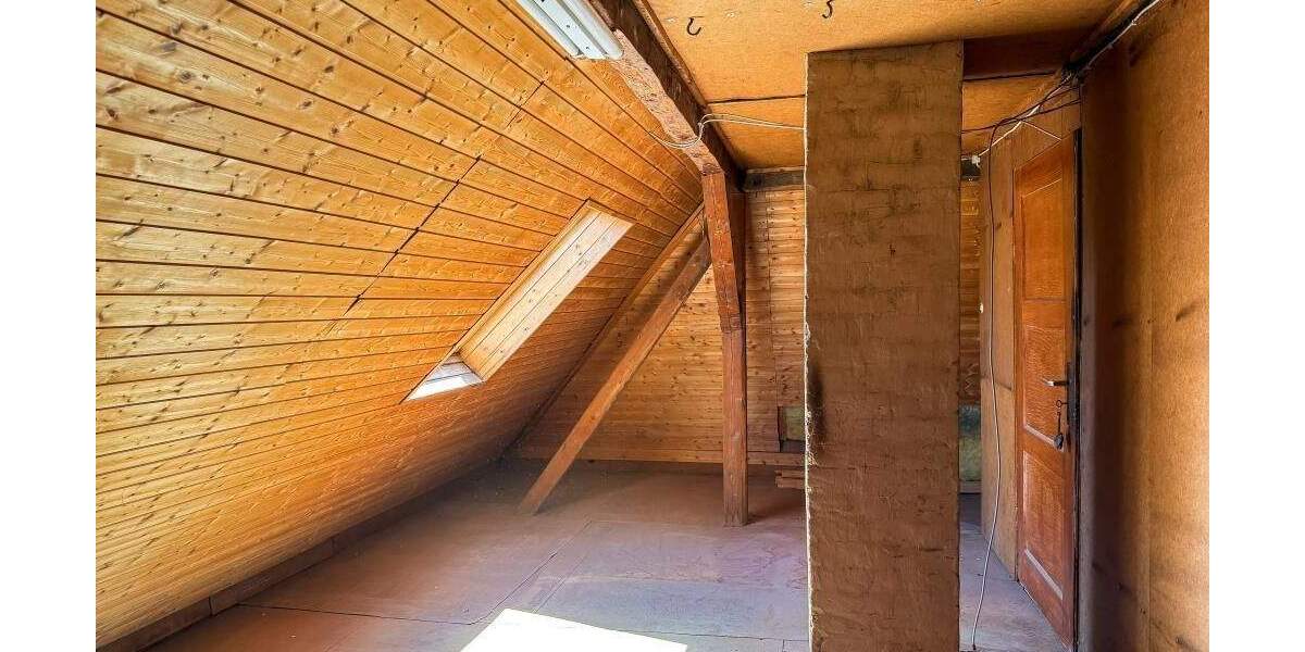 Einfamilienhaus Rosenthal am Rennsteig - 8 Zimmer, 144 m&sup2;, 69.900&euro; | Angebot:25742923