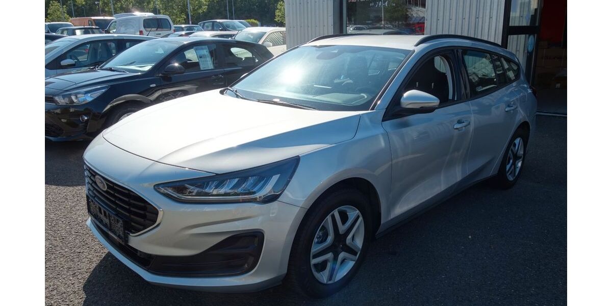 Ford Focus 17.000 km 15.860 &euro; Plauen 08525
