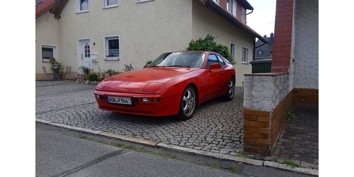 Porsche 944 208.000 km 17.800 &euro; Kirchenlamitz 95153