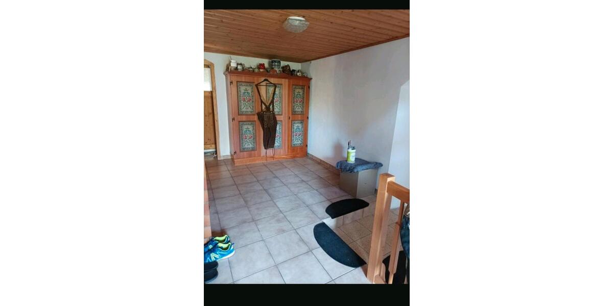 Einfamilienhaus Röslau - 8 Zimmer, 180 m&sup2;, 112.000&euro; | Angebot:23501563