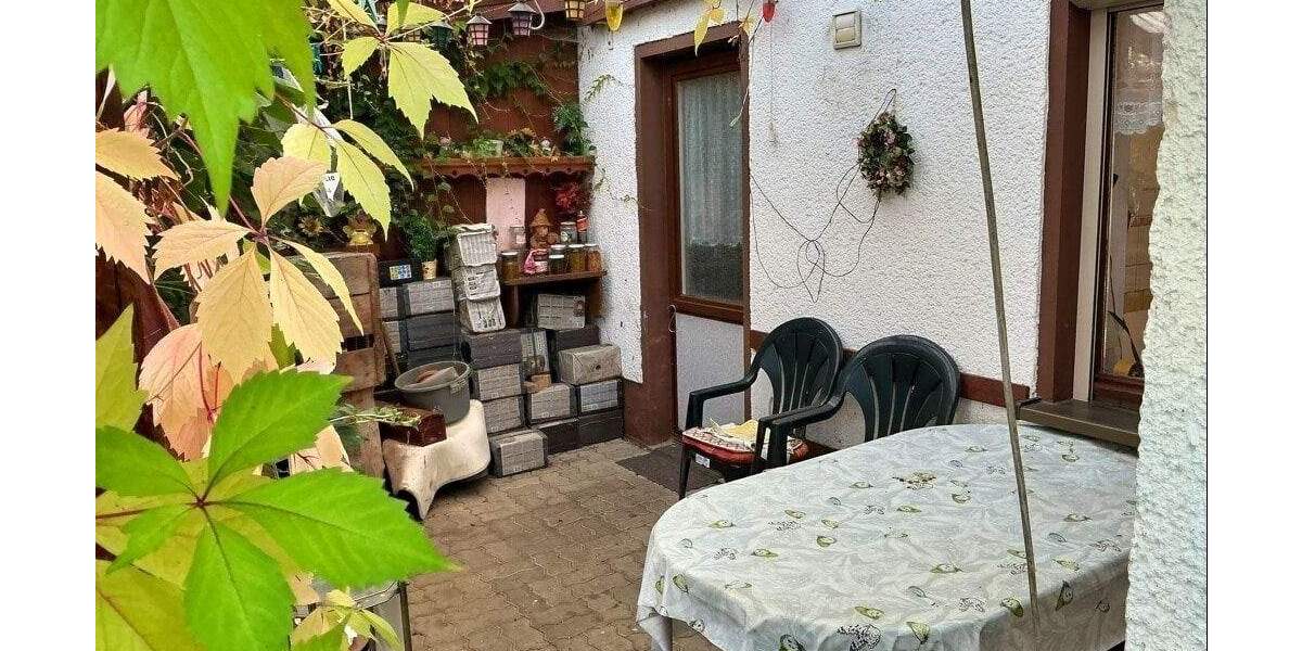 Reihenmittelhaus Oelsnitz - 4 Zimmer, 69 m&sup2;, 98.000&euro; | Angebot:25776182