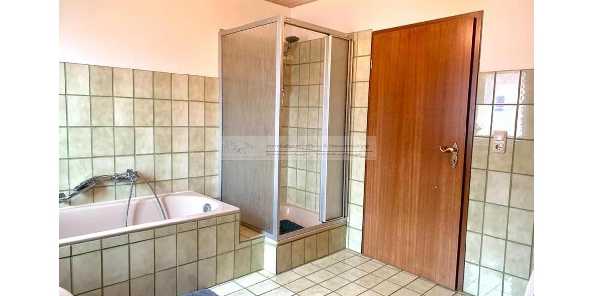 Etagenwohnung Weißenstadt - 3.5 Zimmer, 100 m&sup2;, 700&euro; | Angebot:26532034