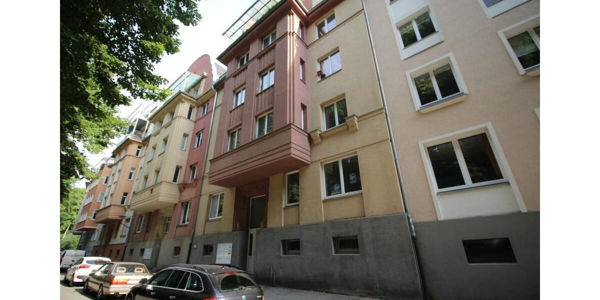 Dachgeschoßwohnung Plauen - 3 Zimmer, 85 m&sup2;, 411&euro; | Angebot:24438631