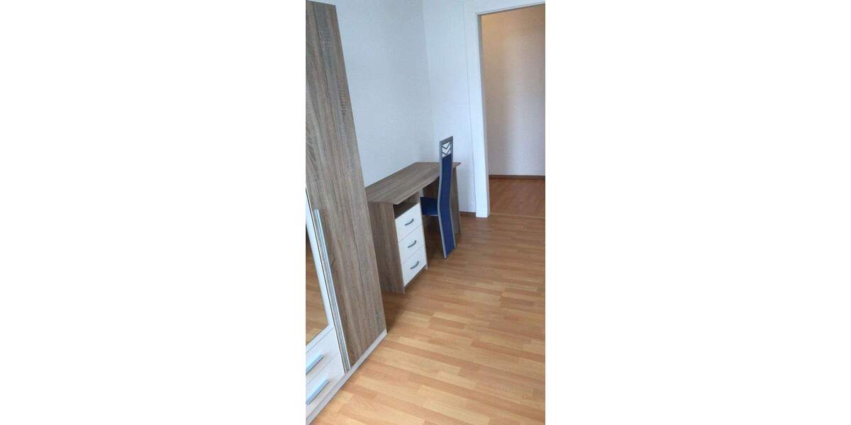 Etagenwohnung Plauen Stadtmitte - 4 Zimmer, 90 m&sup2;, 49.000&euro; | Angebot:25745243
